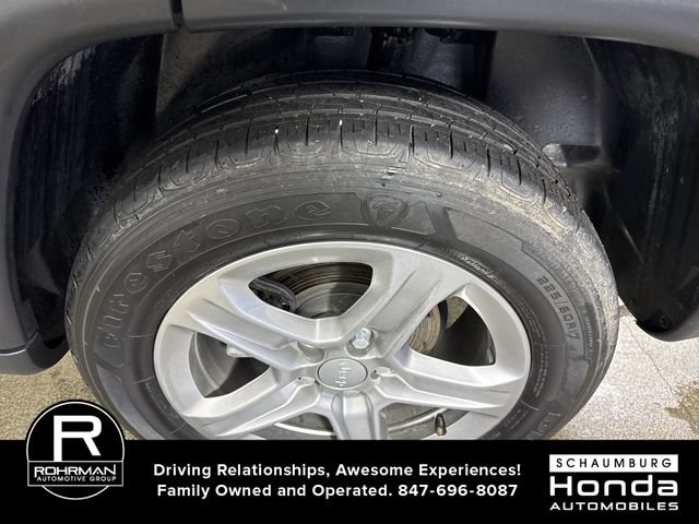 Used 2023 Jeep Compass Latitude w/ Sun and Sound Group AWD/4WD image 5