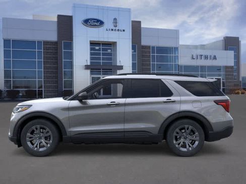 Used 2026 Ford Explorer Active w/ Active Comfort Package image 3