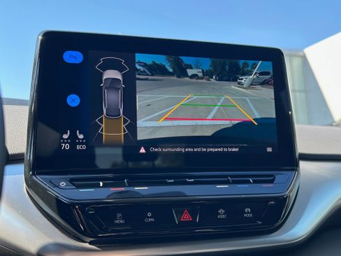 Used 2022 Volkswagen ID.4 Pro image 19