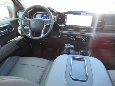 Used 2022 Chevrolet Silverado 1500 ZR2 AWD/4WD image 18