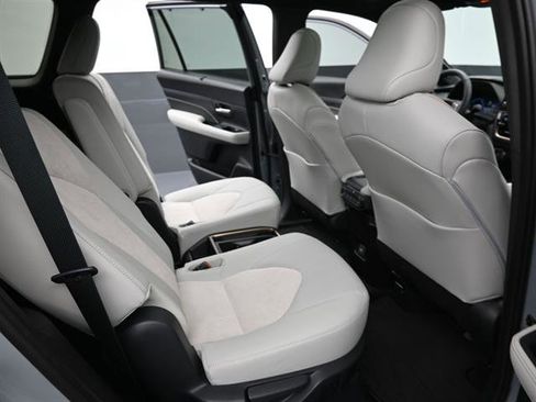 Certified 2026 Toyota Grand Highlander AWD Hybrid image 25