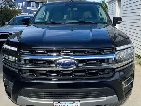 Used 2024 Ford Expedition Limited AWD/4WD image 1