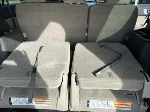 Used 2014 Ford Explorer XLT w/ Equipment Group 201A AWD/4WD image 11