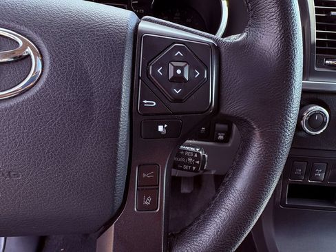 Used 2020 Toyota Sequoia Limited AWD/4WD image 17