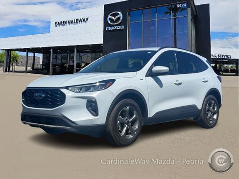 Used 2025 Ford Escape ST-Line Select image 2