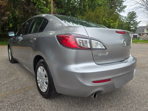 Used 2013 MAZDA MAZDA3 i Touring FWD image 5