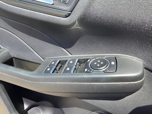 Used 2023 Ford Escape ST-Line Select AWD/4WD image 24