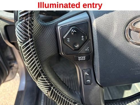 Used 2019 Toyota Tacoma TRD Off-Road image 12