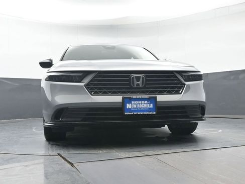 Used 2024 Honda Accord Sport image 35
