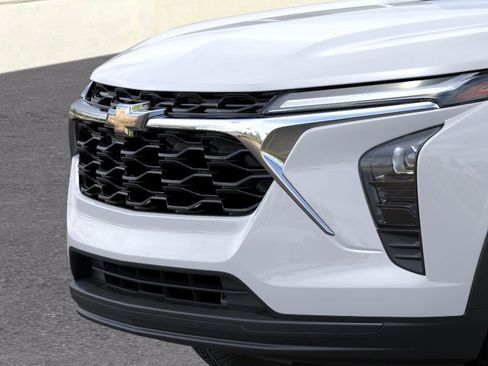 New 2026 Chevrolet Trax LS image 13