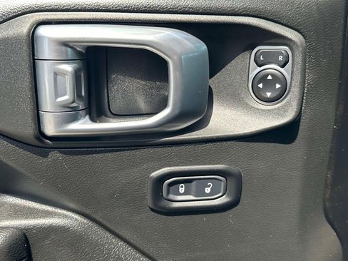 Used 2022 Jeep Wrangler Sport AWD/4WD image 20