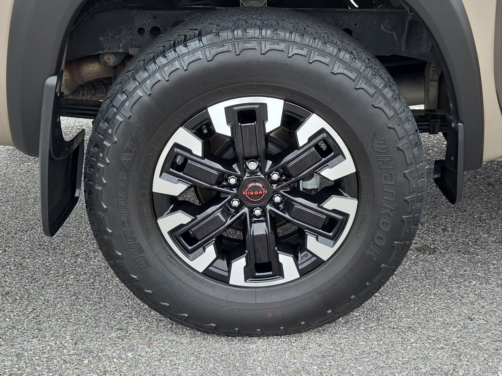 Used 2024 Nissan Frontier PRO-4X w/ Off-Road Protection Package AWD/4WD image 7