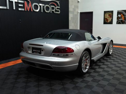 Used 2004 Dodge Viper SRT-10 image 29