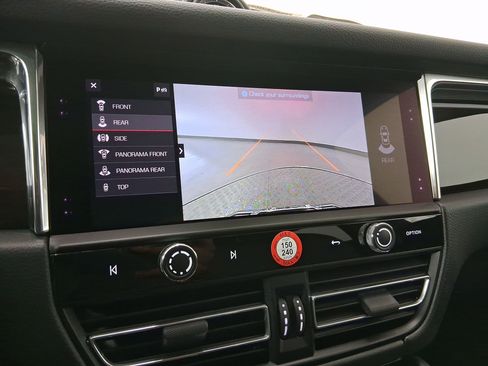 New 2026 Porsche Macan S image 27