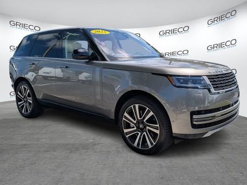 Used 2023 Land Rover Range Rover SE AWD/4WD image 1