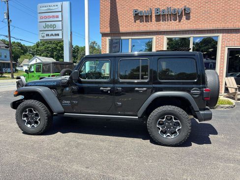 Used 2023 Jeep Wrangler Unlimited Rubicon 4xe w/ Cold Weather Group AWD/4WD image 3