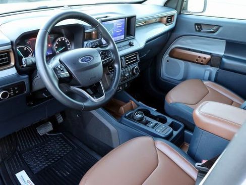 Used 2024 Ford Maverick Lariat image 3