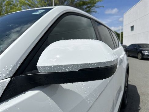 New 2025 Volkswagen Atlas SE image 10