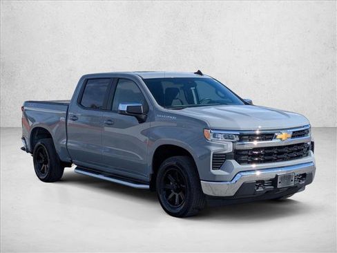 Used 2024 Chevrolet Silverado 1500 LT image 3