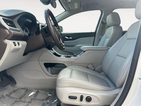 Used 2023 GMC Acadia SLT image 15