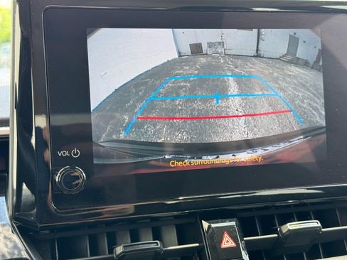 Used 2024 Toyota Corolla LE image 21