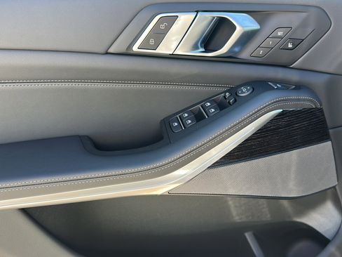 New 2026 BMW X5 xDrive40i w/ M Sport Package image 14