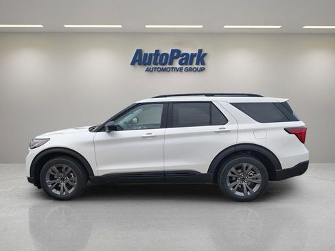 New 2026 Ford Explorer Active image 4