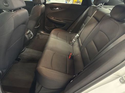 Used 2023 Chevrolet Malibu LT FWD image 21