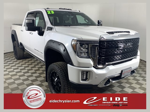 Used 2023 GMC Sierra 3500 Denali w/ Denali Ultimate Package AWD/4WD image 1