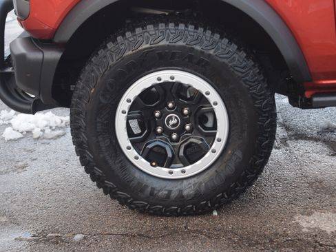 Used 2023 Ford Bronco Badlands w/ Sasquatch Package image 26