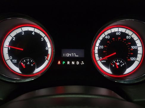 Used 2019 Dodge Grand Caravan SXT image 23