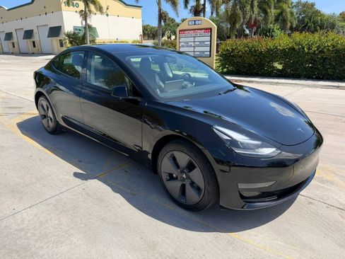 Used 2023 Tesla Model 3 Standard Range image 7