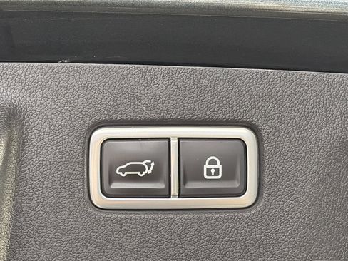 Certified 2022 Kia Sorento X-Line EX AWD/4WD image 16