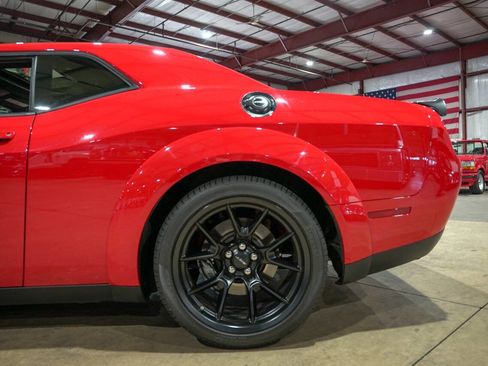 Used 2021 Dodge Challenger SRT Hellcat Redeye image 4