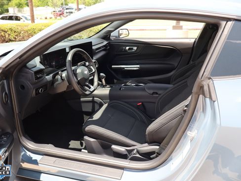 Certified 2025 Ford Mustang Coupe RWD image 24