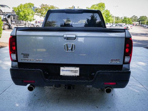 Certified 2023 Honda Ridgeline Sport image 10