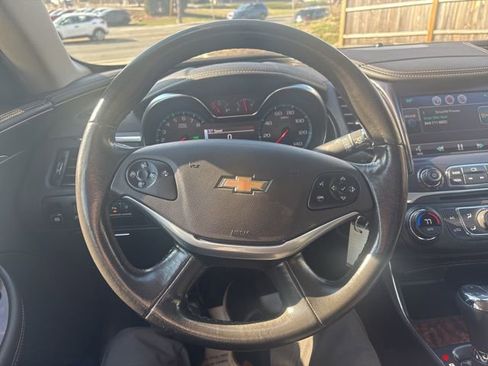 Used 2014 Chevrolet Impala LT w/ Premium Seating Package FWD image 17