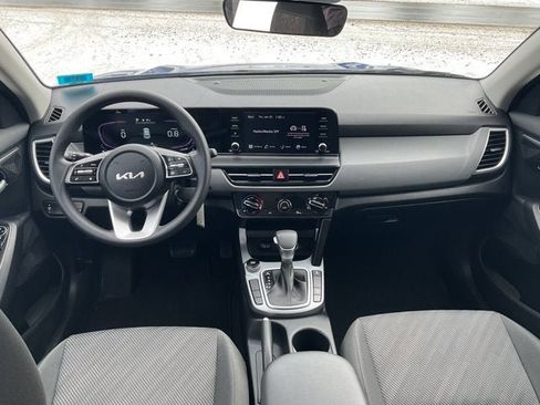 Used 2024 Kia Seltos LX image 13