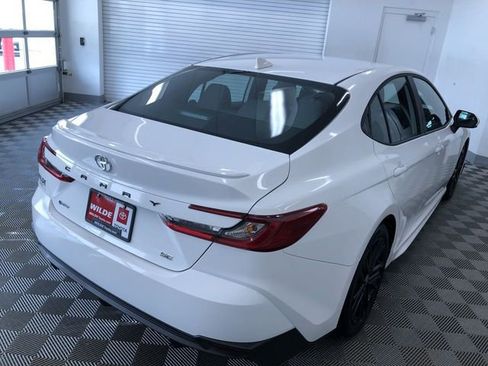 Used 2025 Toyota Camry SE image 26