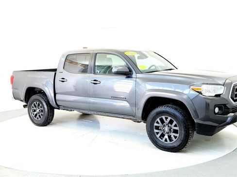 Certified 2023 Toyota Tacoma SR5 w/ Black Out Package (TMS) image 7
