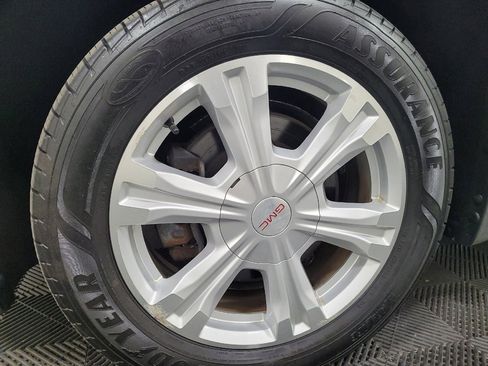 Used 2017 GMC Terrain SLE AWD/4WD image 31