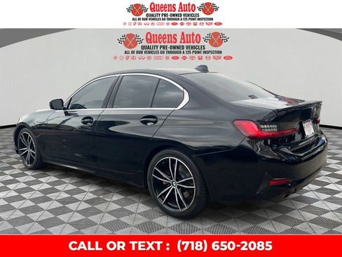 Used 2020 BMW 330i Sedan w/ Convenience Package RWD image 4
