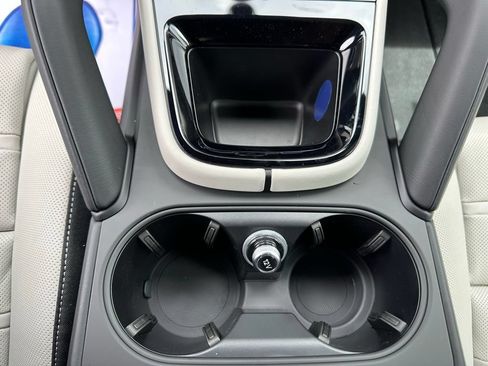 Certified 2025 Porsche Cayenne E-Hybrid AWD/4WD image 22
