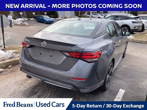 Used 2023 Nissan Sentra SR w/ SR Premium Package image 6