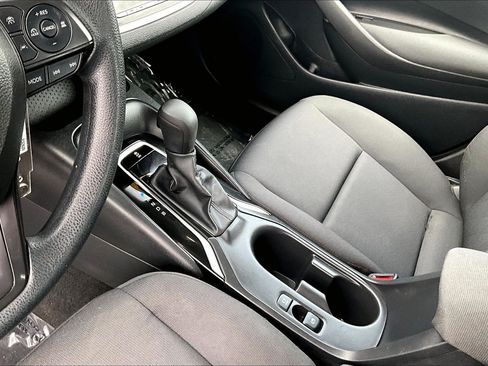 Used 2025 Toyota Corolla LE FWD image 16