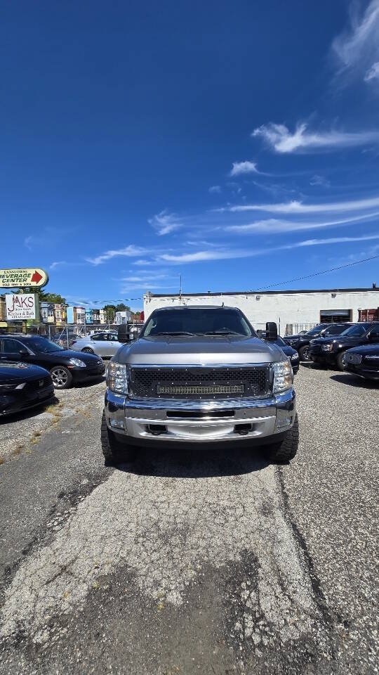 Used 2013 Chevrolet Silverado 1500 LT w/ All-Star Edition AWD/4WD image 3
