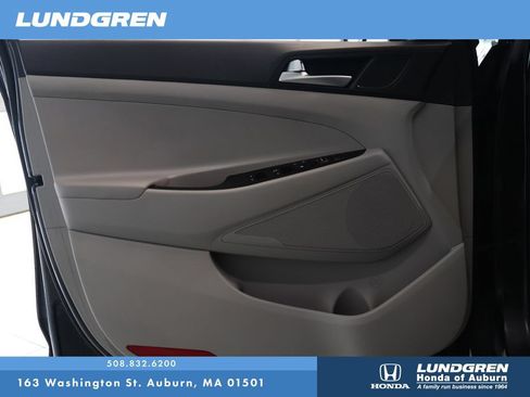 Used 2019 Hyundai Tucson SE AWD/4WD image 9
