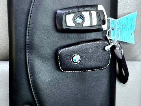 Used 2012 BMW 550i Gran Turismo w/ Driver Assistance Pkg image 27