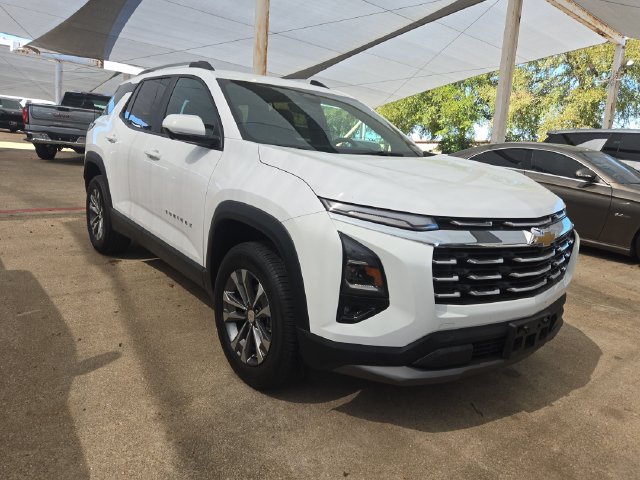 Used 2025 Chevrolet Equinox LT w/ Convenience Package II FWD image 3
