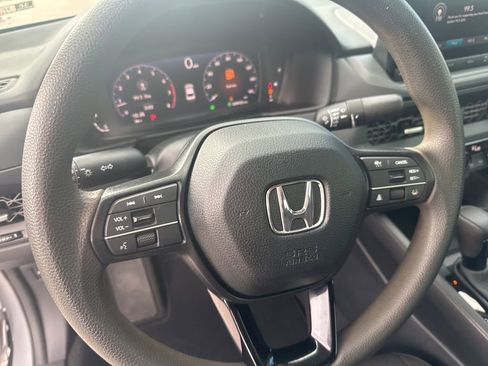 Used 2025 Honda Accord SE image 20